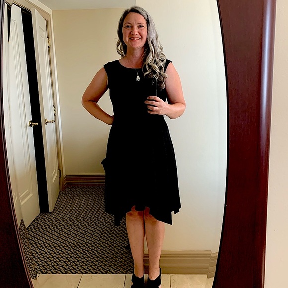 Meet your Posher, Brooke - Picture 1 of 2